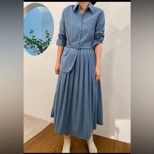 Elegant Blue Midi Dress